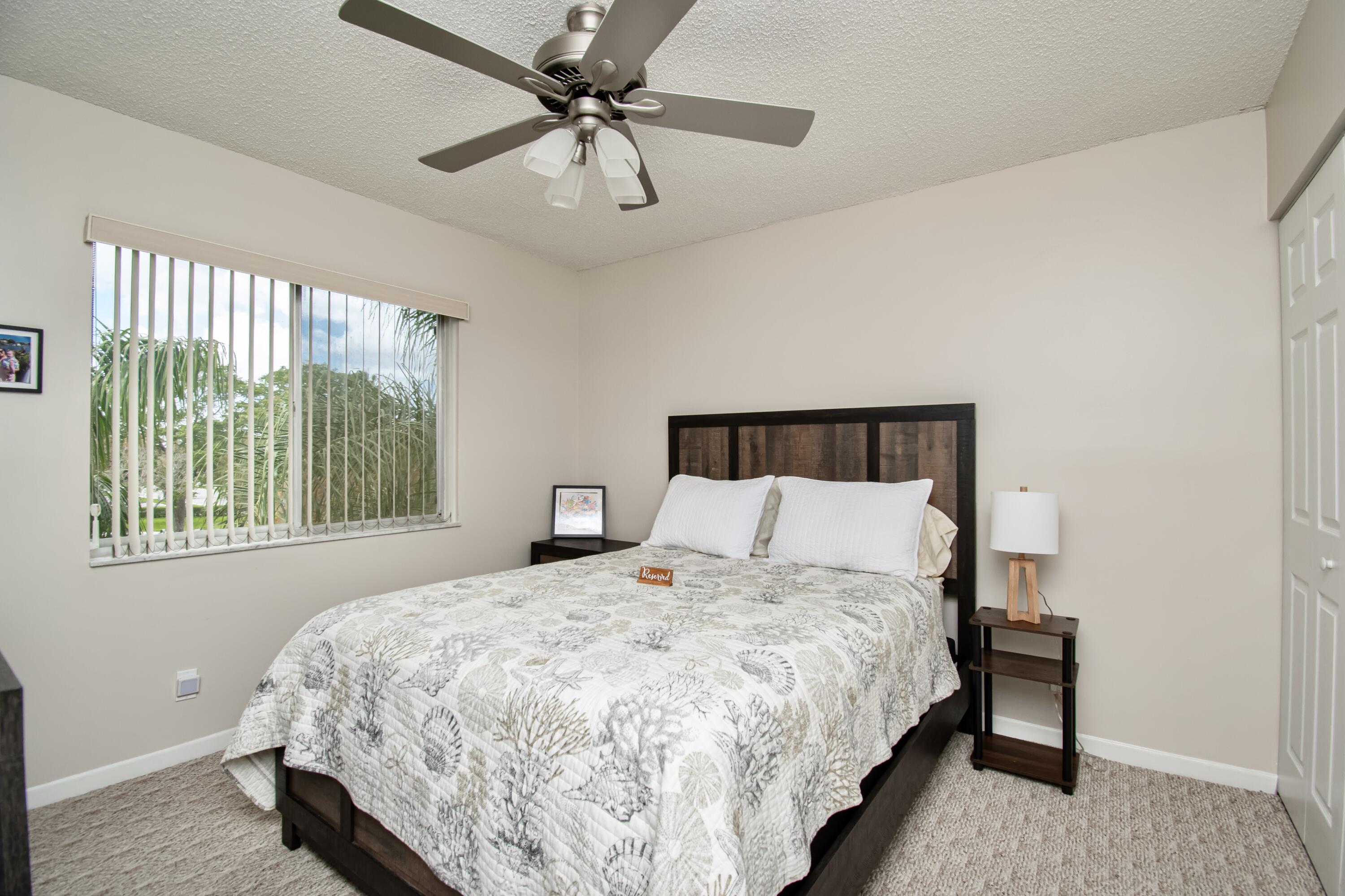 HUNTINGTON LAKES SEC THREE CONDOS - Residential