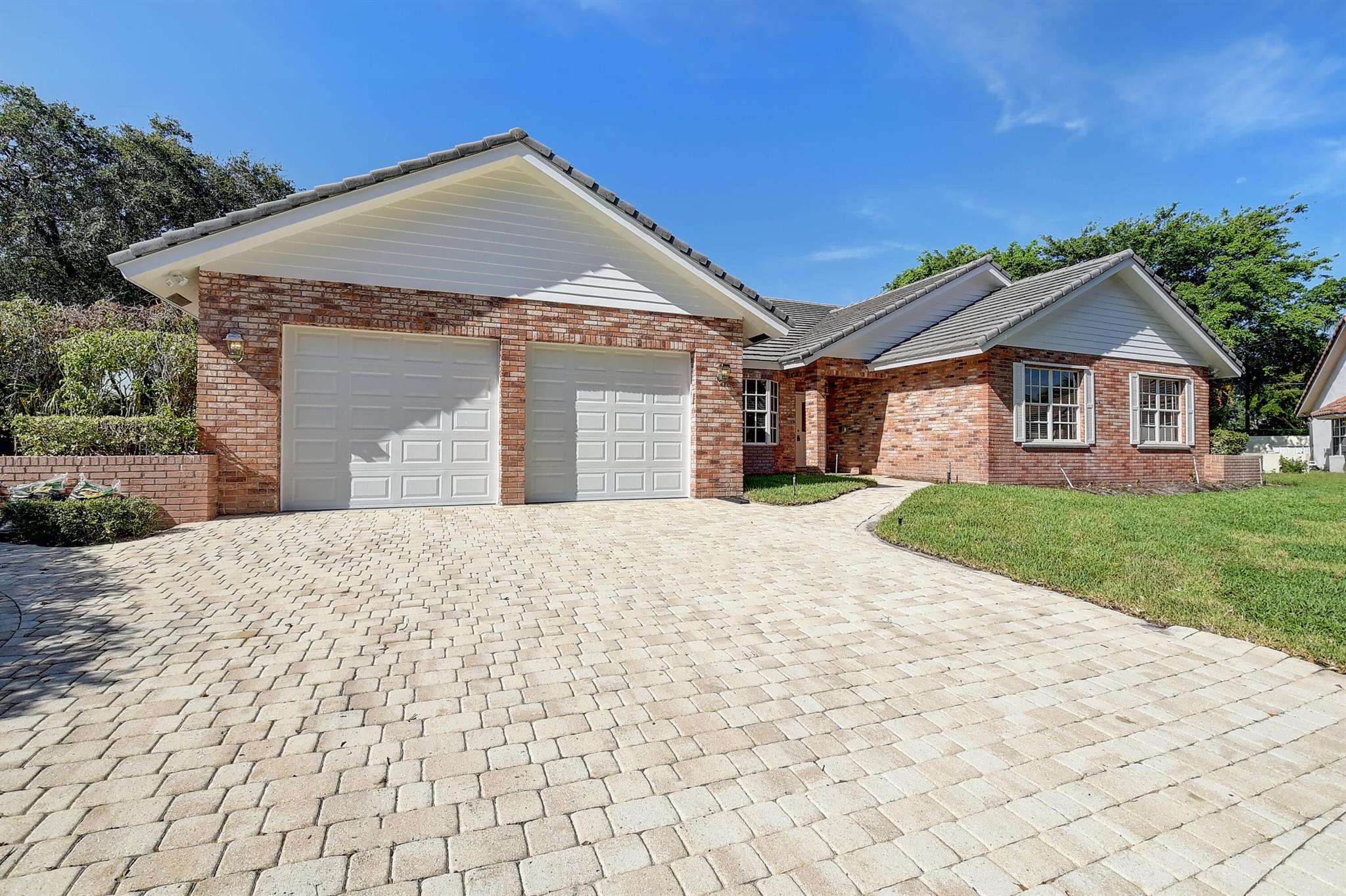 4640 NW 28th Way