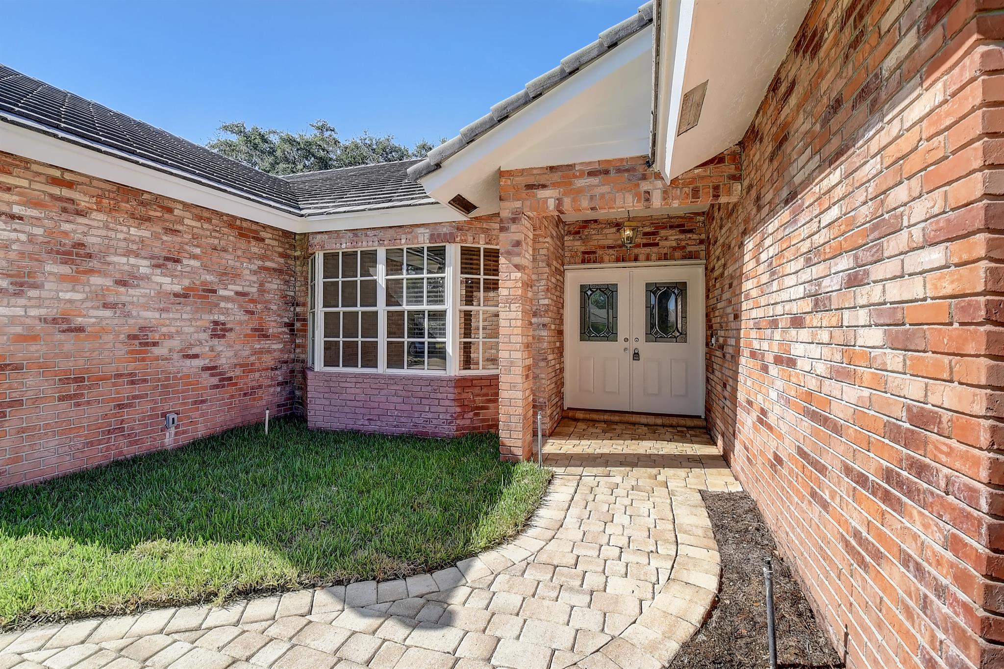 4640 NW 28th Way