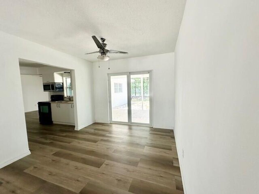 Photo of 10452 Dorchester Drive, Boca Raton, FL 33428 (MLS # R11096065)