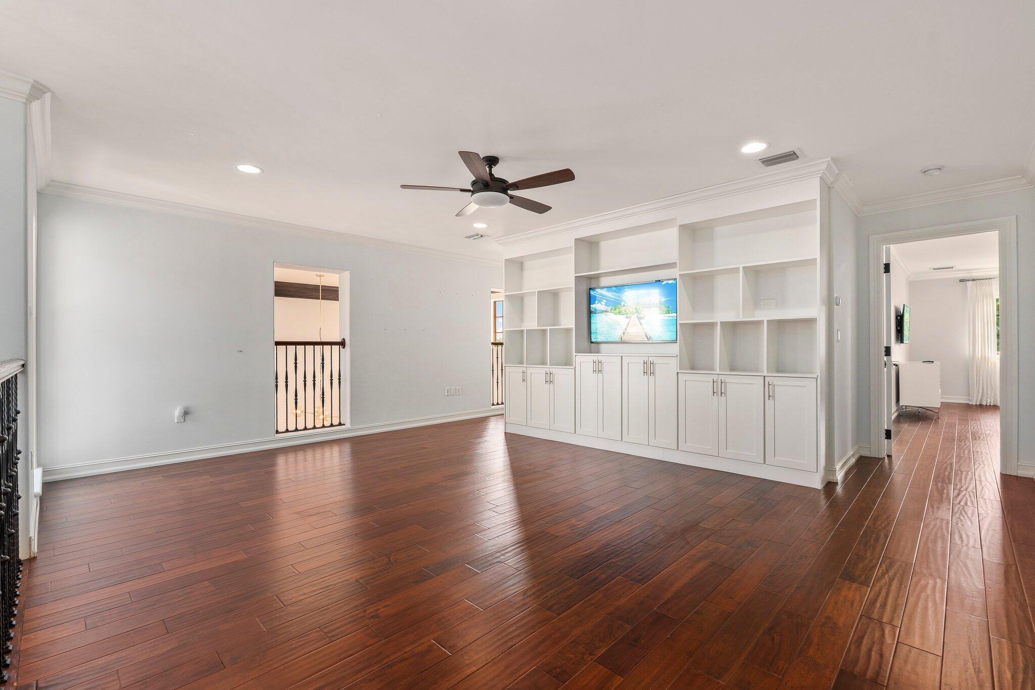 INTRACOASTAL PARK - Residential