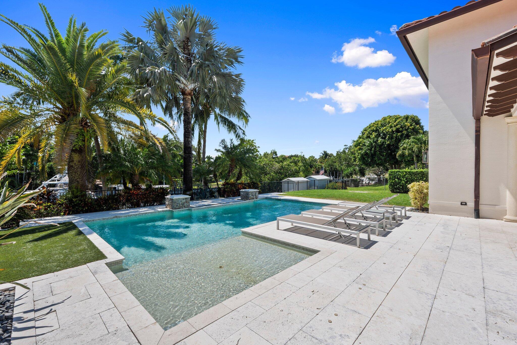 INTRACOASTAL PARK - Residential