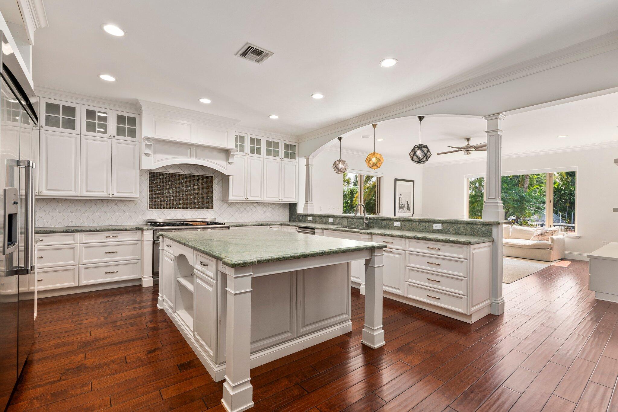 INTRACOASTAL PARK - Residential