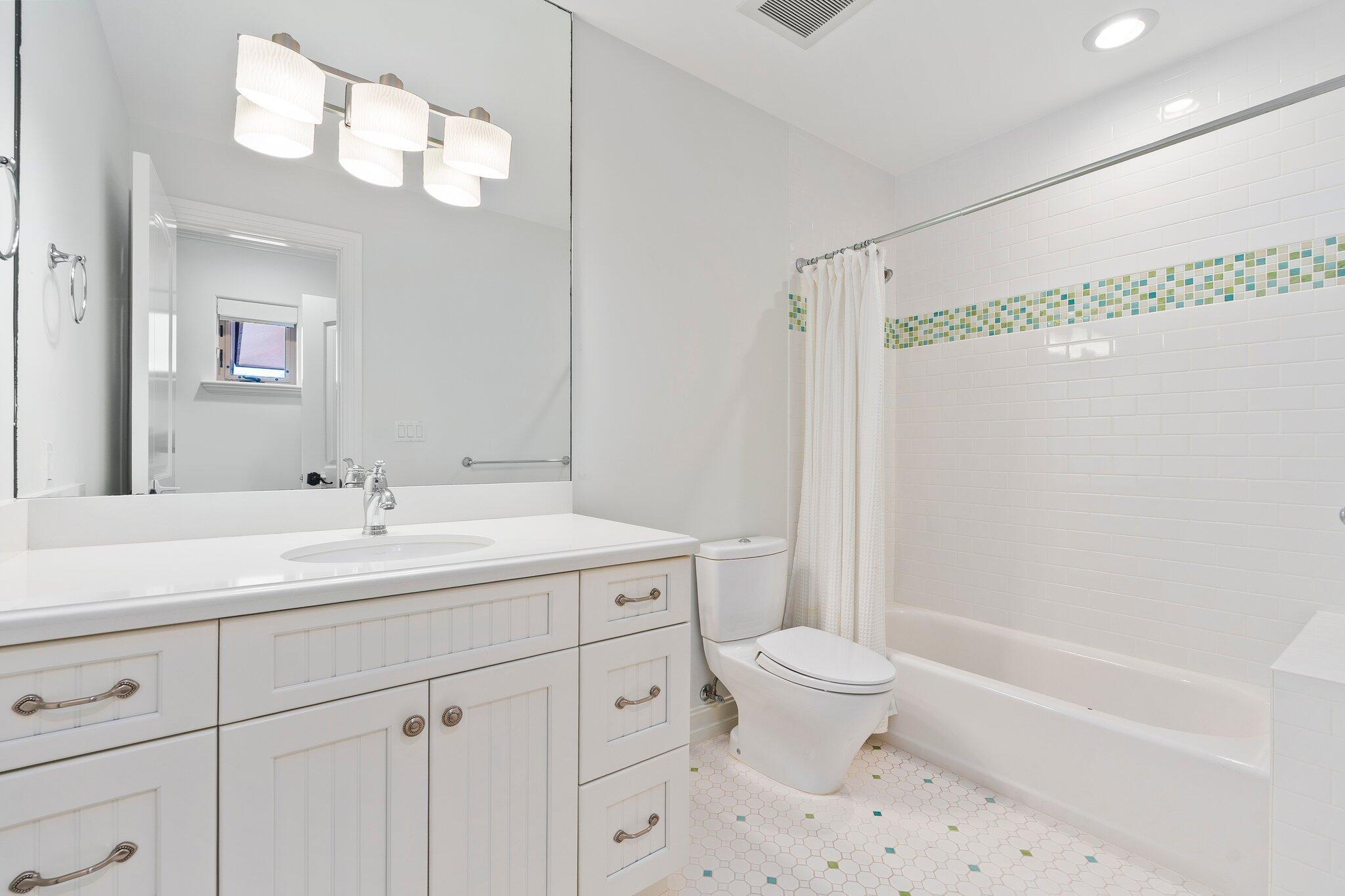 INTRACOASTAL PARK - Residential