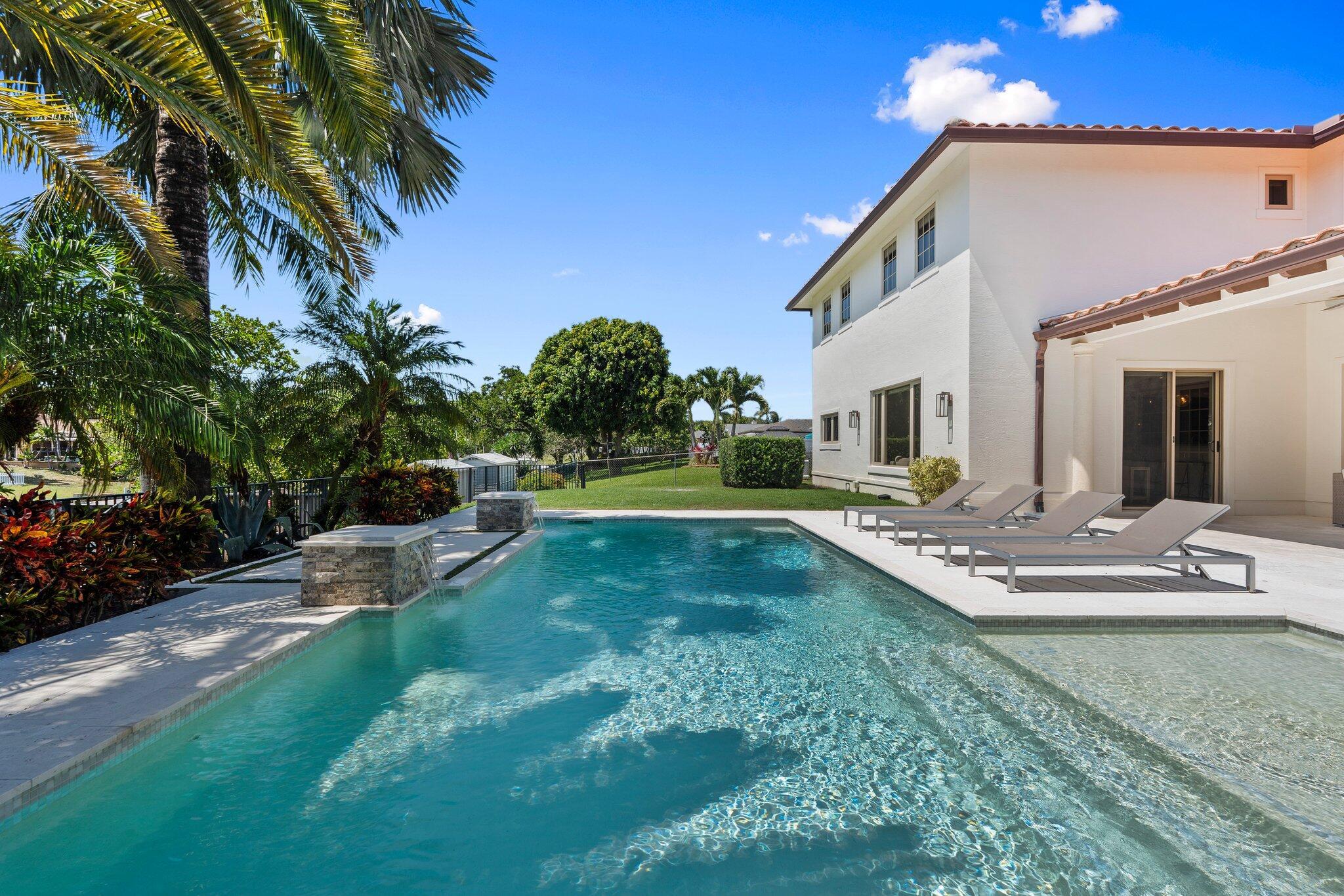 INTRACOASTAL PARK - Residential