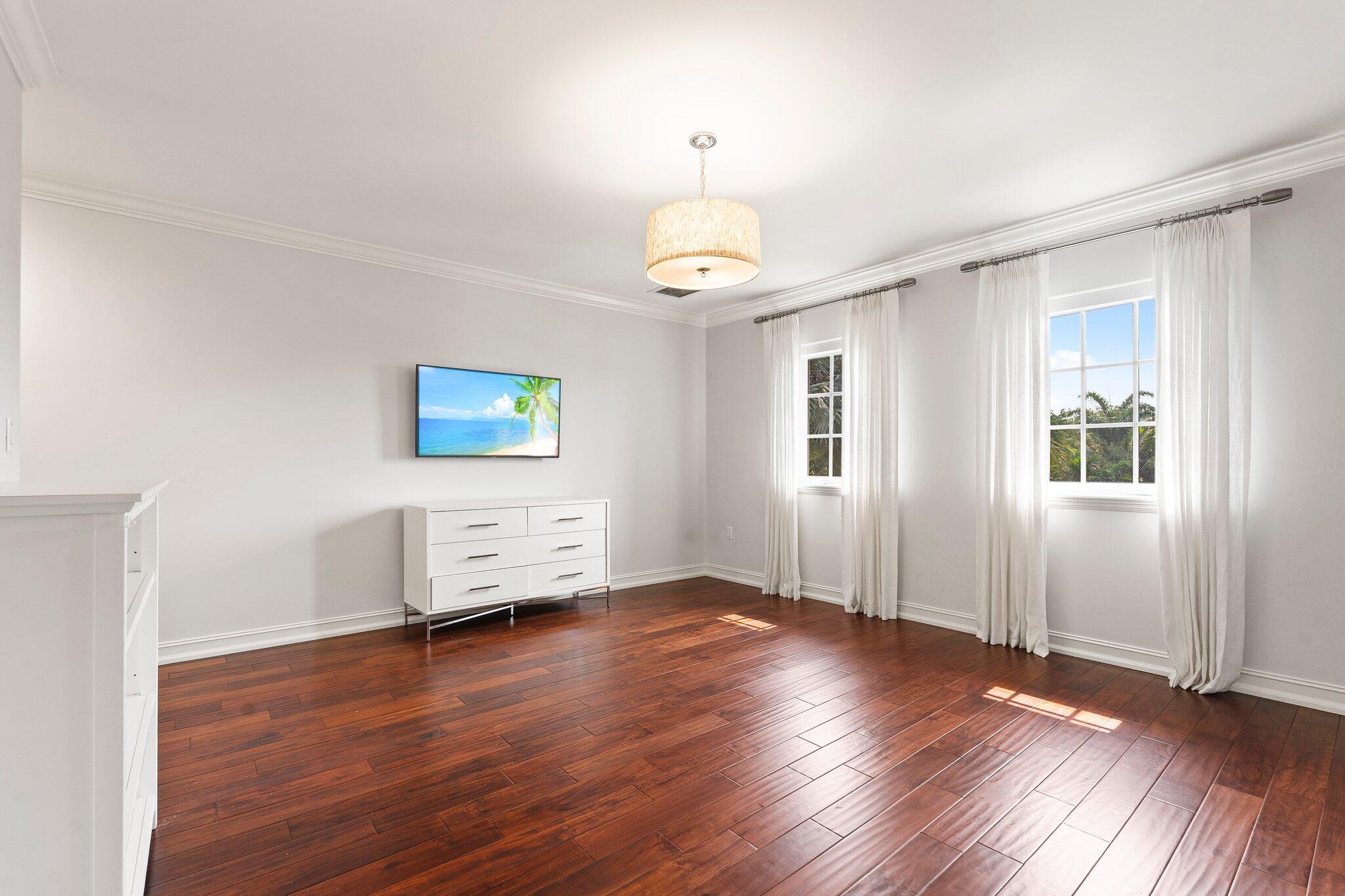 INTRACOASTAL PARK - Residential