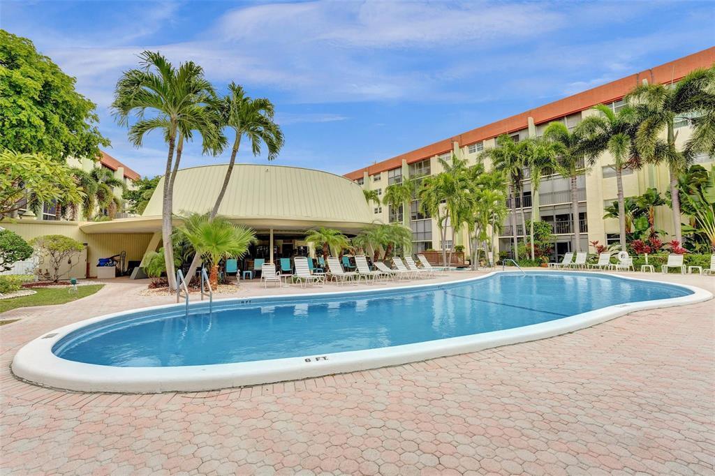 CROSS FOX CONDO - Residential