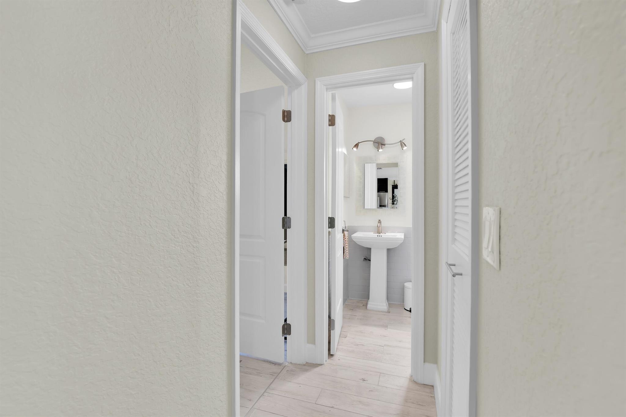 COCO WOOD LAKES SEC 1 - Residential