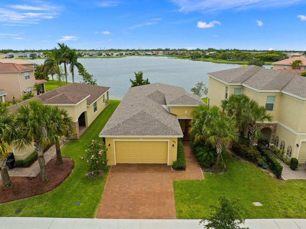 Photo of 845 NW Leonardo Circle N, Port St Lucie, FL 34986 (MLS # R10888304)