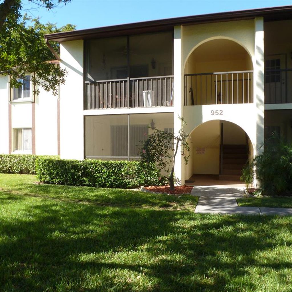 Photo of 4689 Sable Pine Circle #C1, West Palm Beach, FL 33417 (MLS # R10713539)