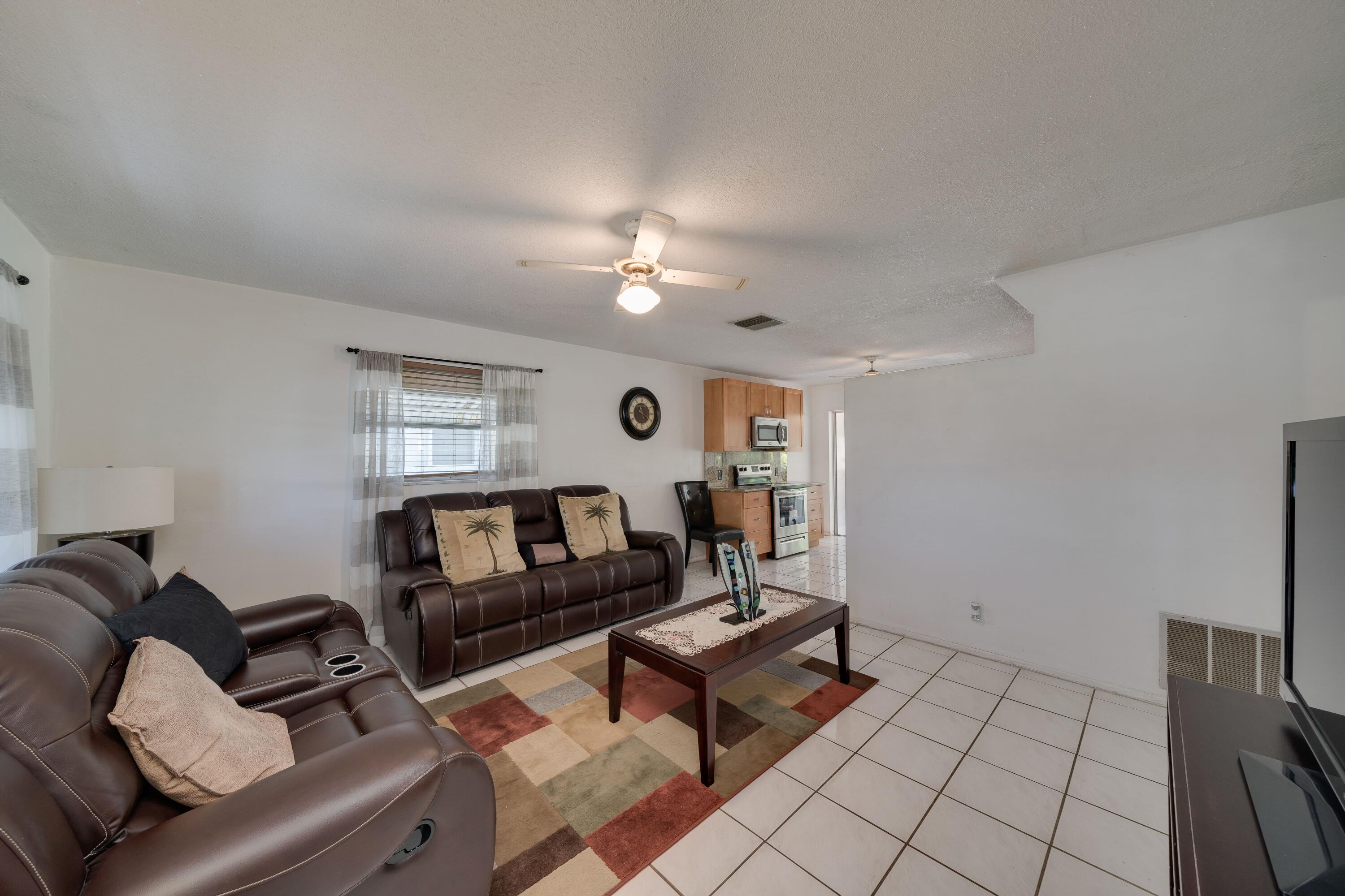 MAINLANDS OF TAMARAC LAKES - Residential