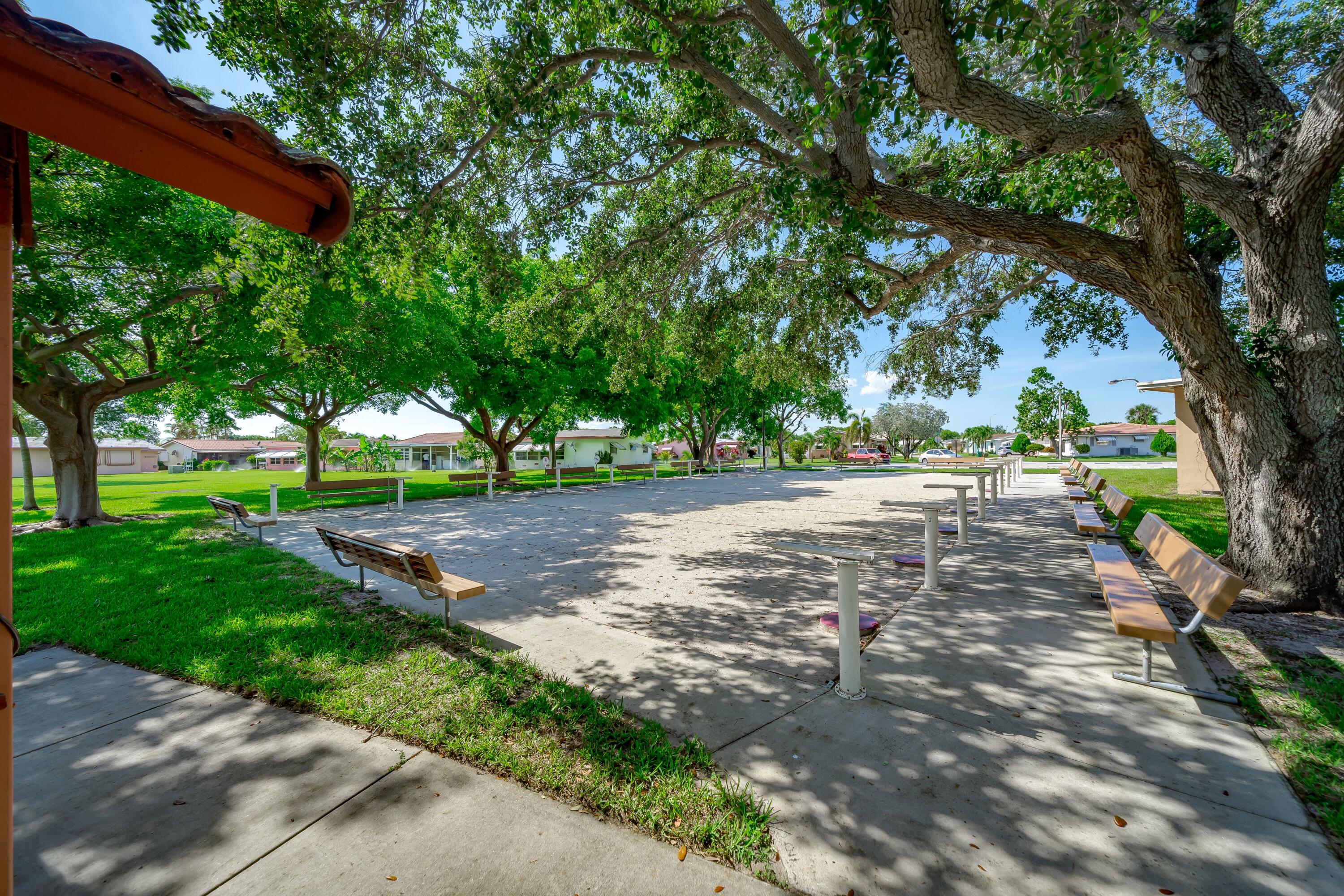 MAINLANDS OF TAMARAC LAKES - Residential