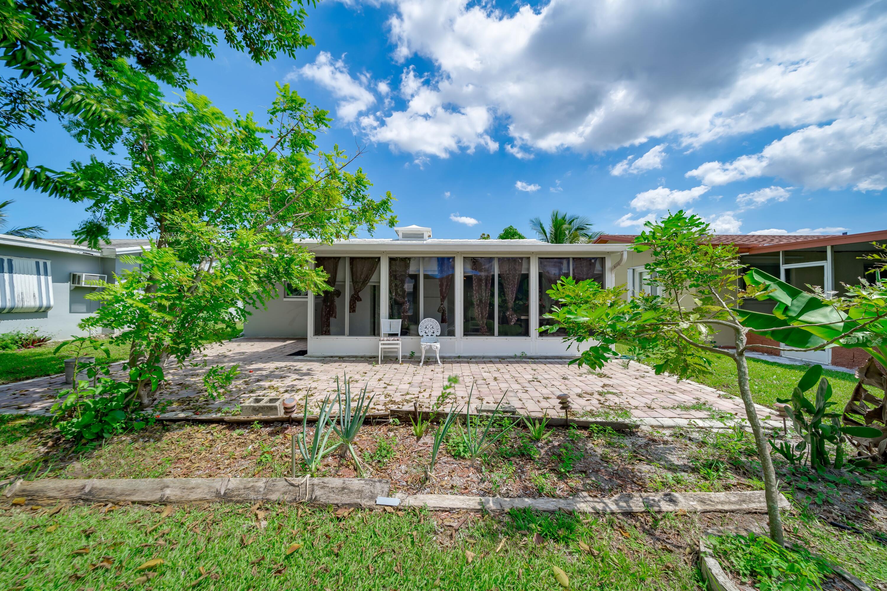 MAINLANDS OF TAMARAC LAKES - Residential