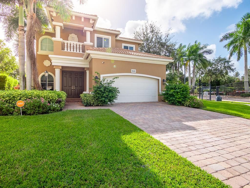Photo of 4020 Key Lime Boulevard, Boynton Beach, FL 33436 (MLS # R11031554)