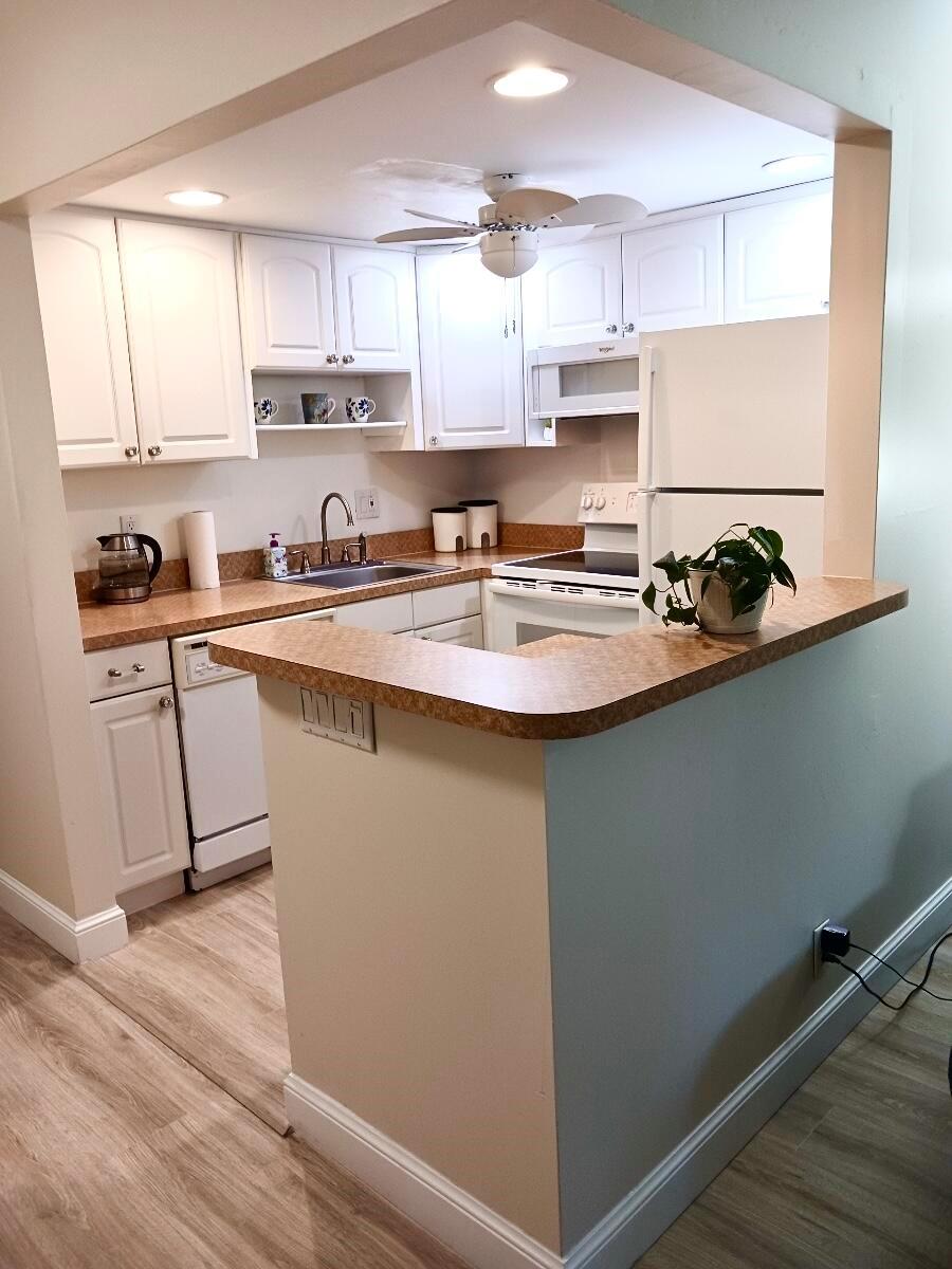 210 Horizons Street E 106