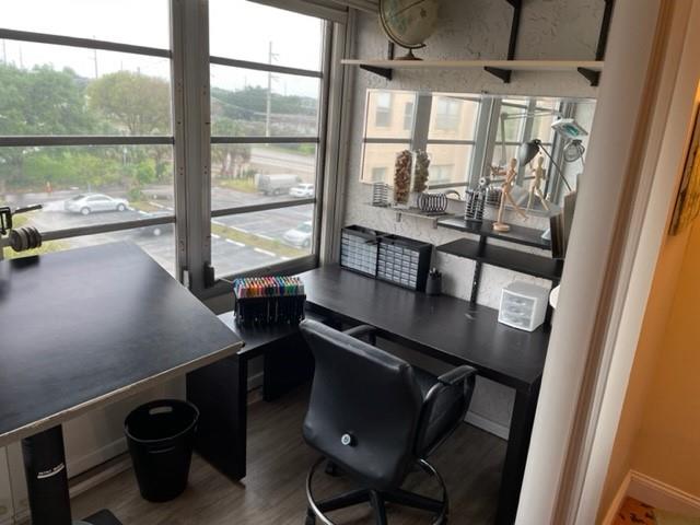 SOMERSET - Residential