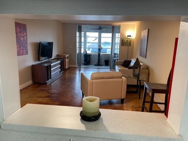 SOMERSET - Residential