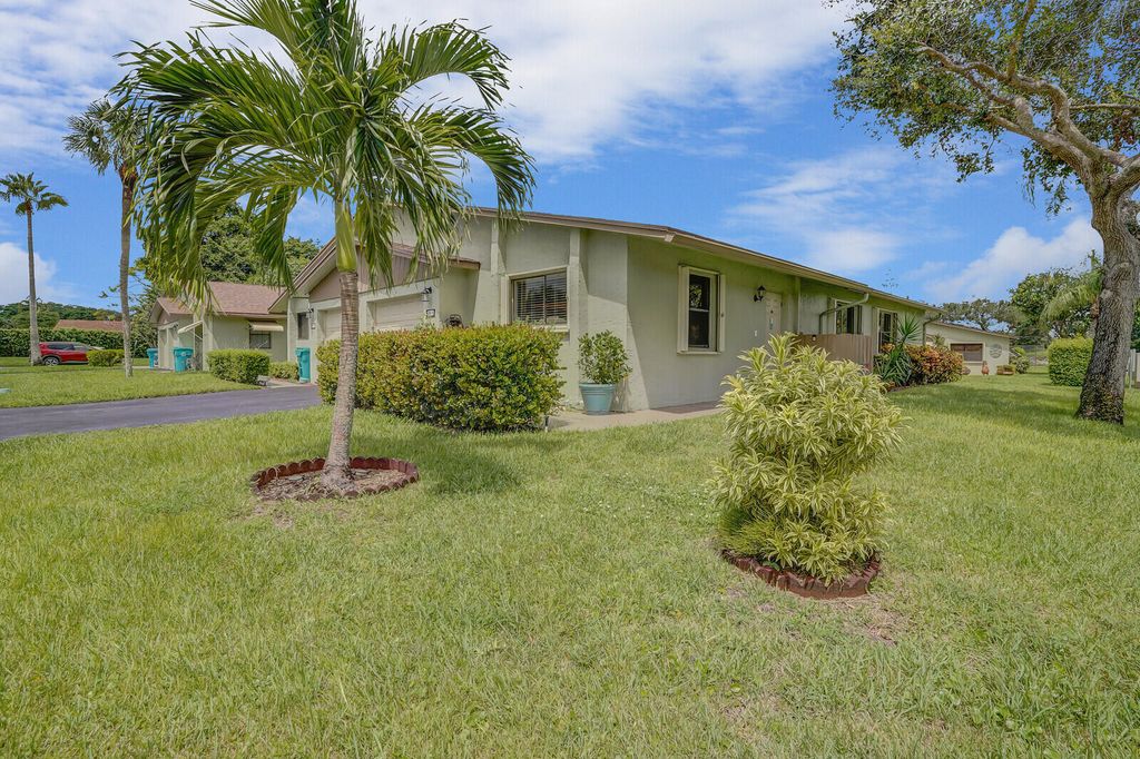 Photo of 1737 Palmland Drive, Boynton Beach, FL 33436 (MLS # B26007106)