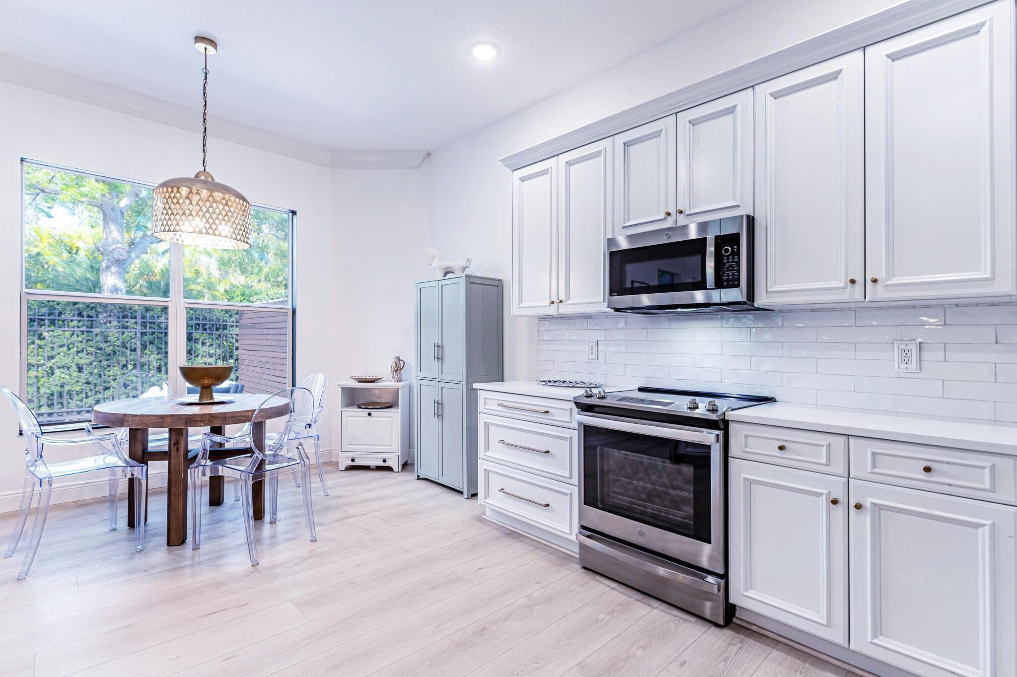 GOLF AND TENNIS VILLAGE P - Residential Lease