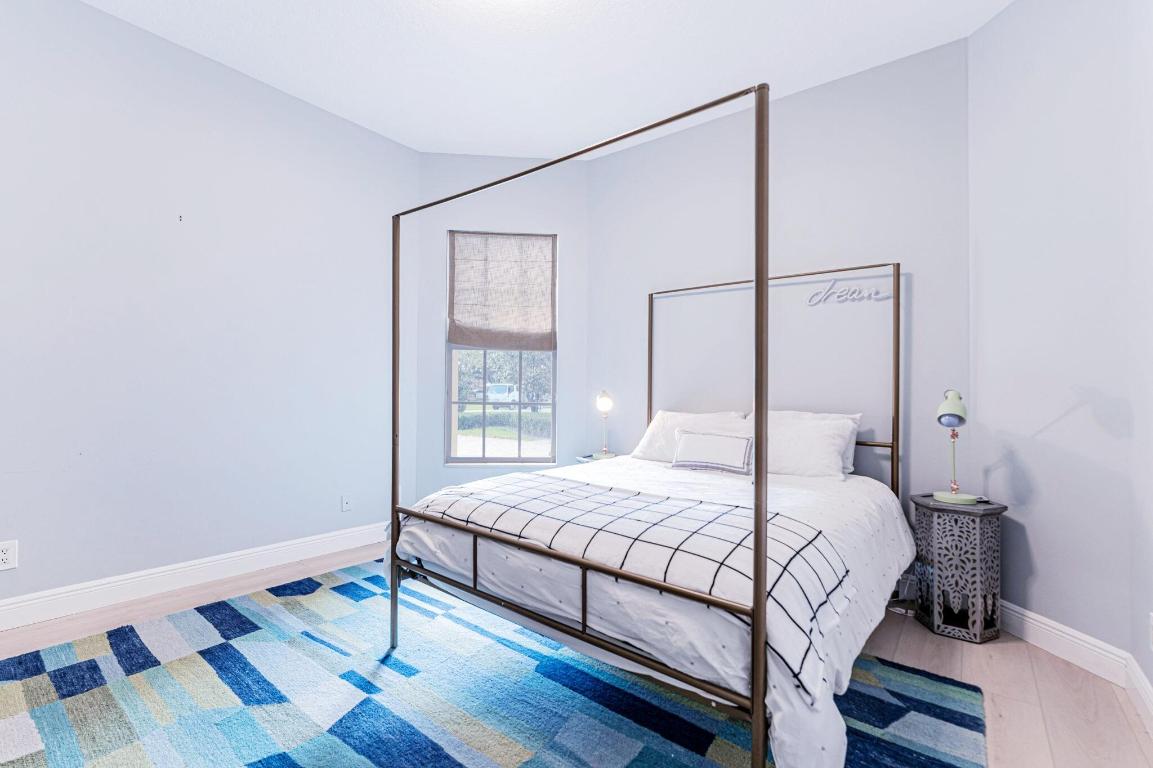 GOLF AND TENNIS VILLAGE PH 3 - Residential Lease