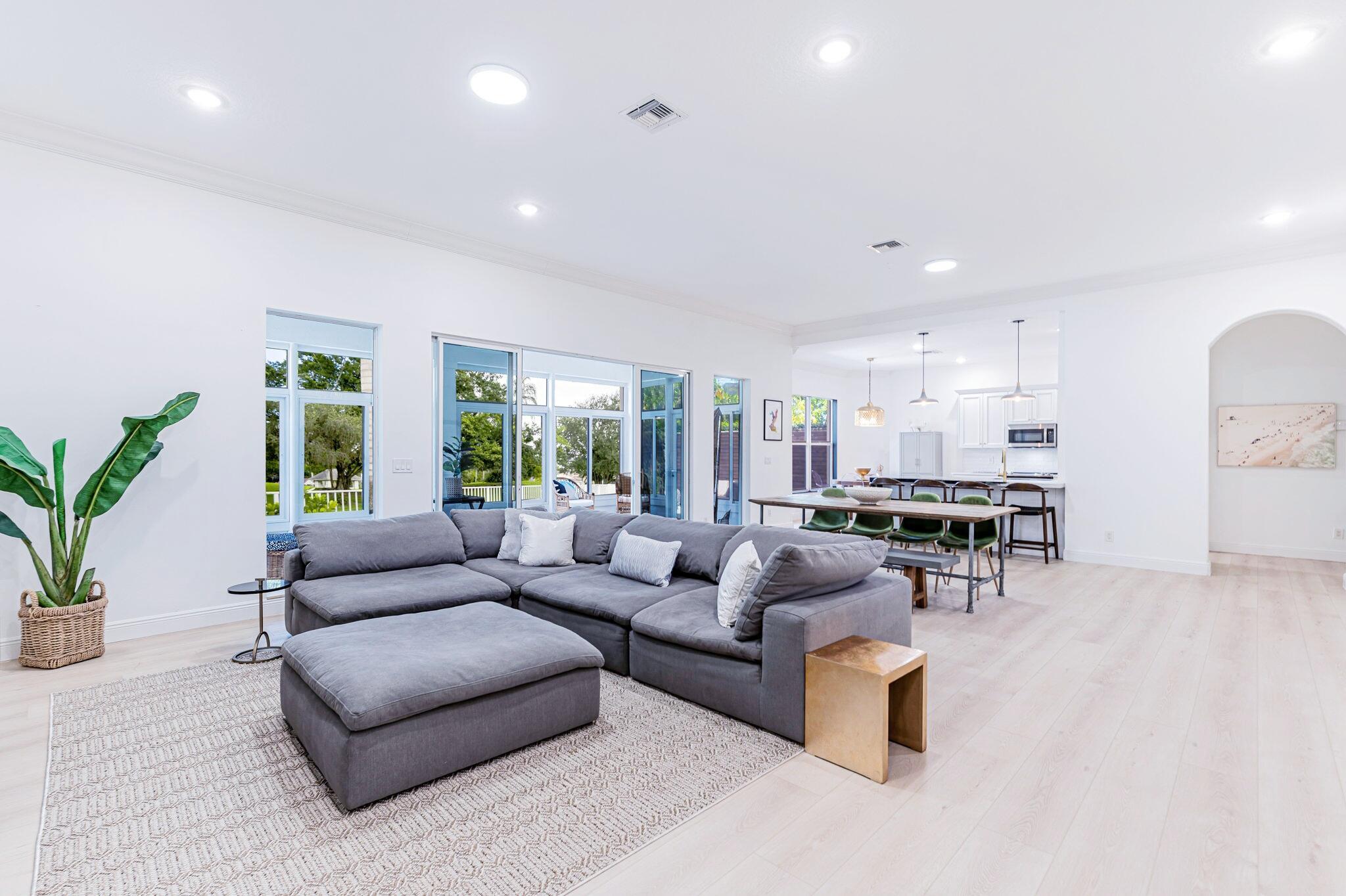 GOLF AND TENNIS VILLAGE P - Residential Lease