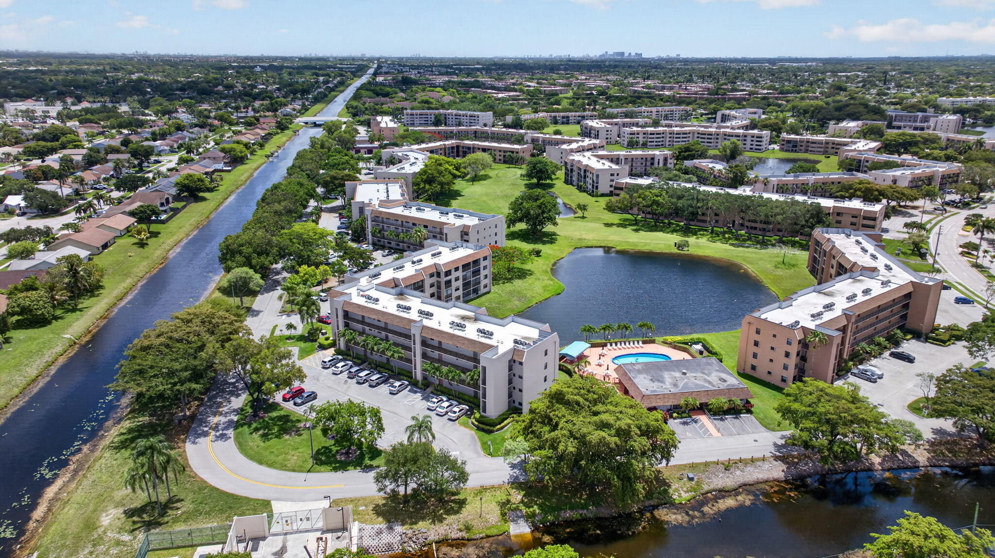SUNRISE LAKES 165 CONDO - Residential