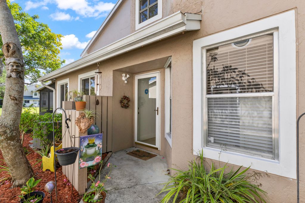 Photo of 2030 Discovery Circle E, Deerfield Beach, FL 33442 (MLS # B26025803)