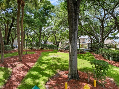 Tiny photo for 2030 Discovery Circle E, Deerfield Beach, FL 33442 (MLS # B26025803)