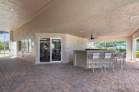 Tiny photo for 2030 Discovery Circle E, Deerfield Beach, FL 33442 (MLS # B26025803)