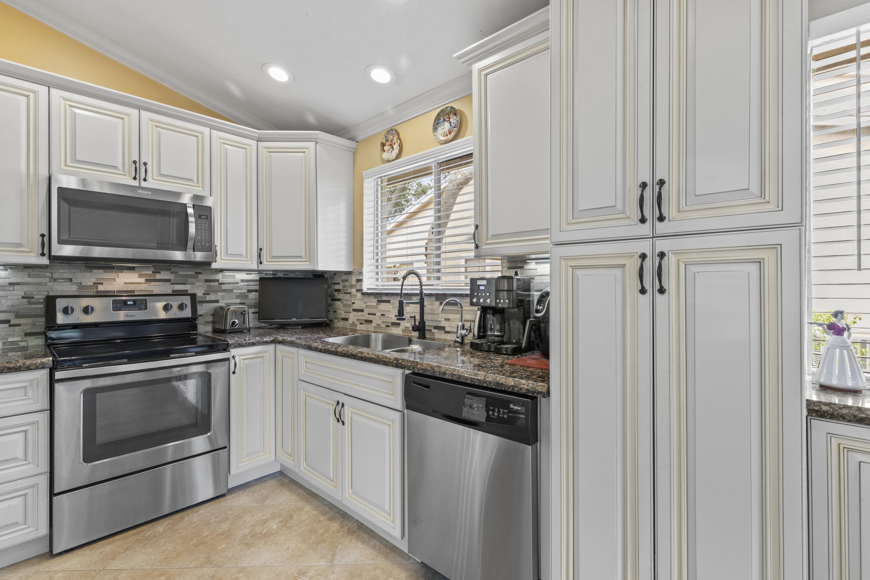 Discovery Pointe - Residential