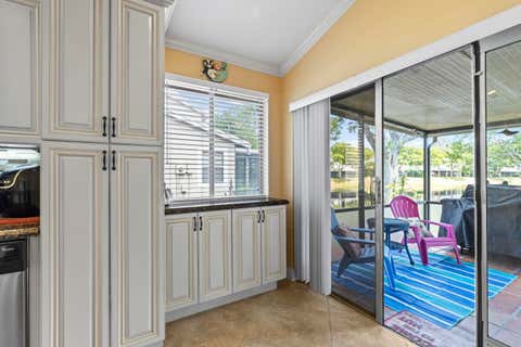 Tiny photo for 2030 Discovery Circle E, Deerfield Beach, FL 33442 (MLS # B26025803)