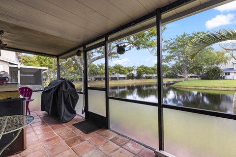 Tiny photo for 2030 Discovery Circle E, Deerfield Beach, FL 33442 (MLS # B26025803)