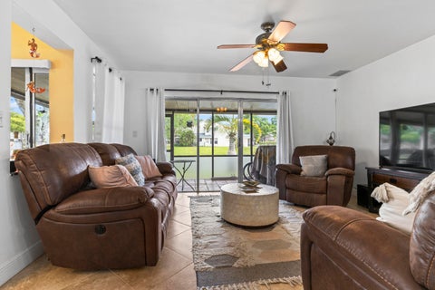 Tiny photo for 2030 Discovery Circle E, Deerfield Beach, FL 33442 (MLS # B26025803)