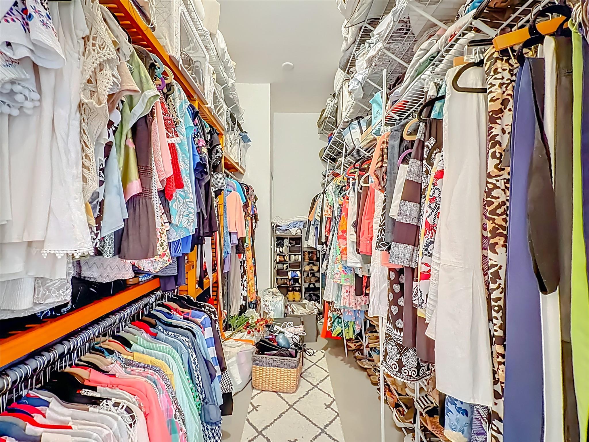 KOI RESIDENCES - Residential