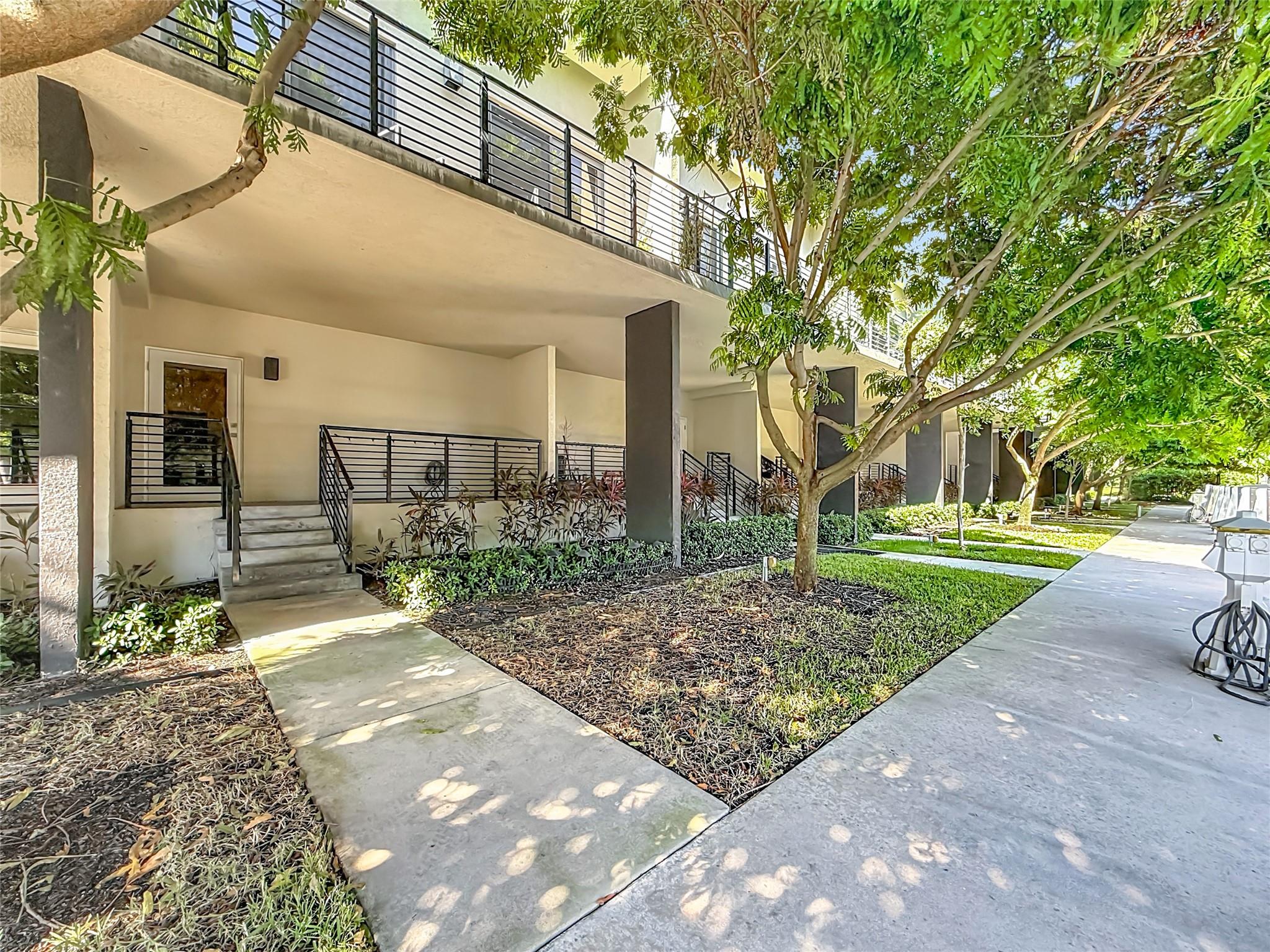 KOI RESIDENCES - Residential