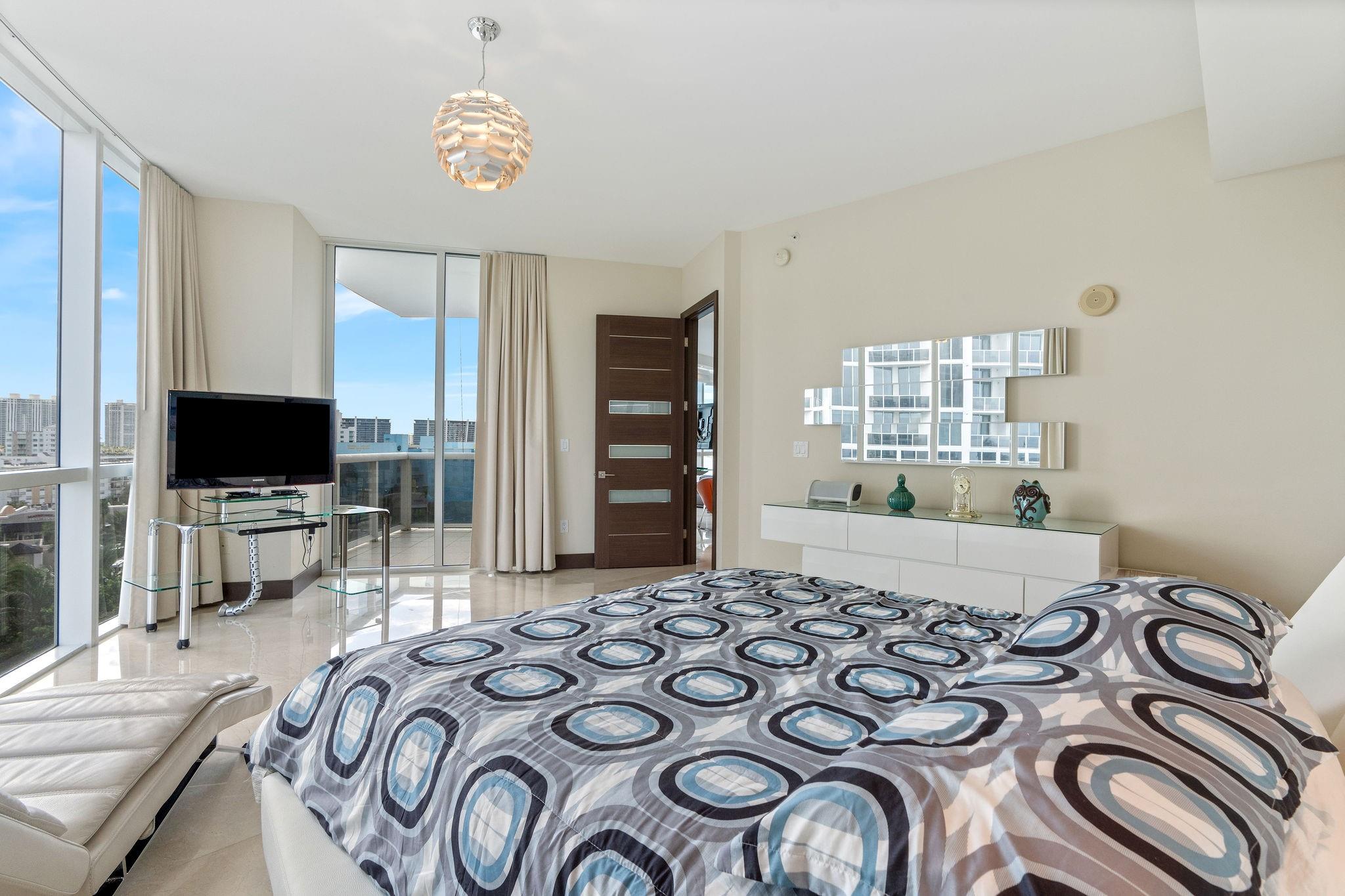 Trump Palace Condo - Residential