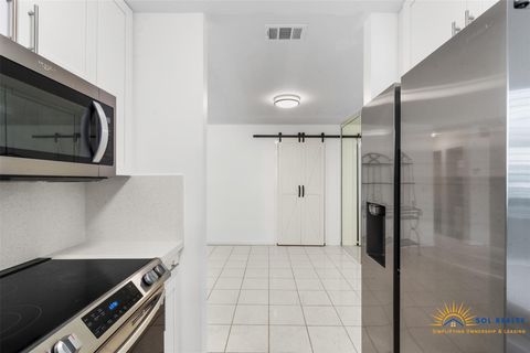3649 SW Natura Ave B Deerfield Beach FL 33441