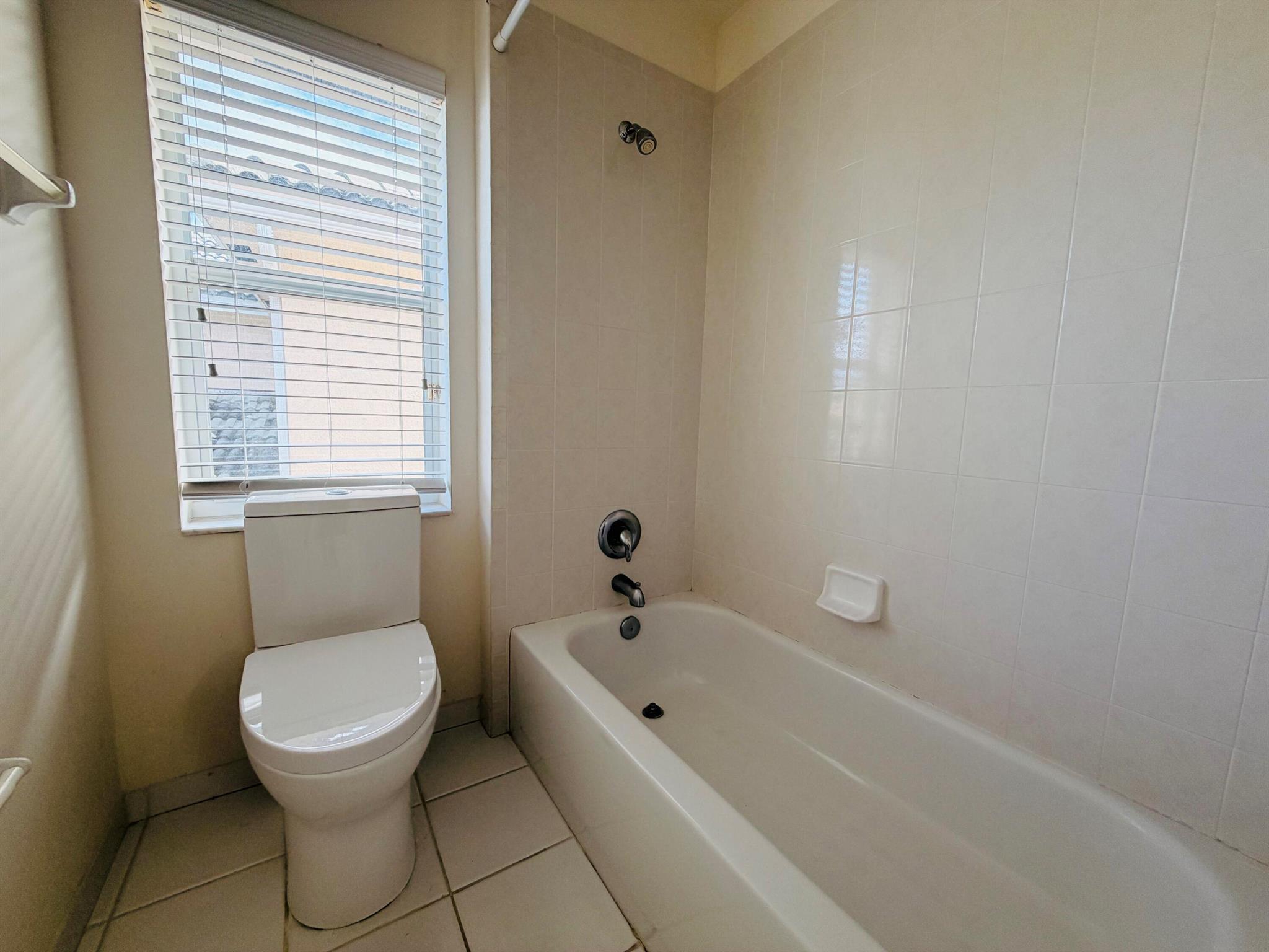 RENAISSANCE SEC 8 - Residential Lease