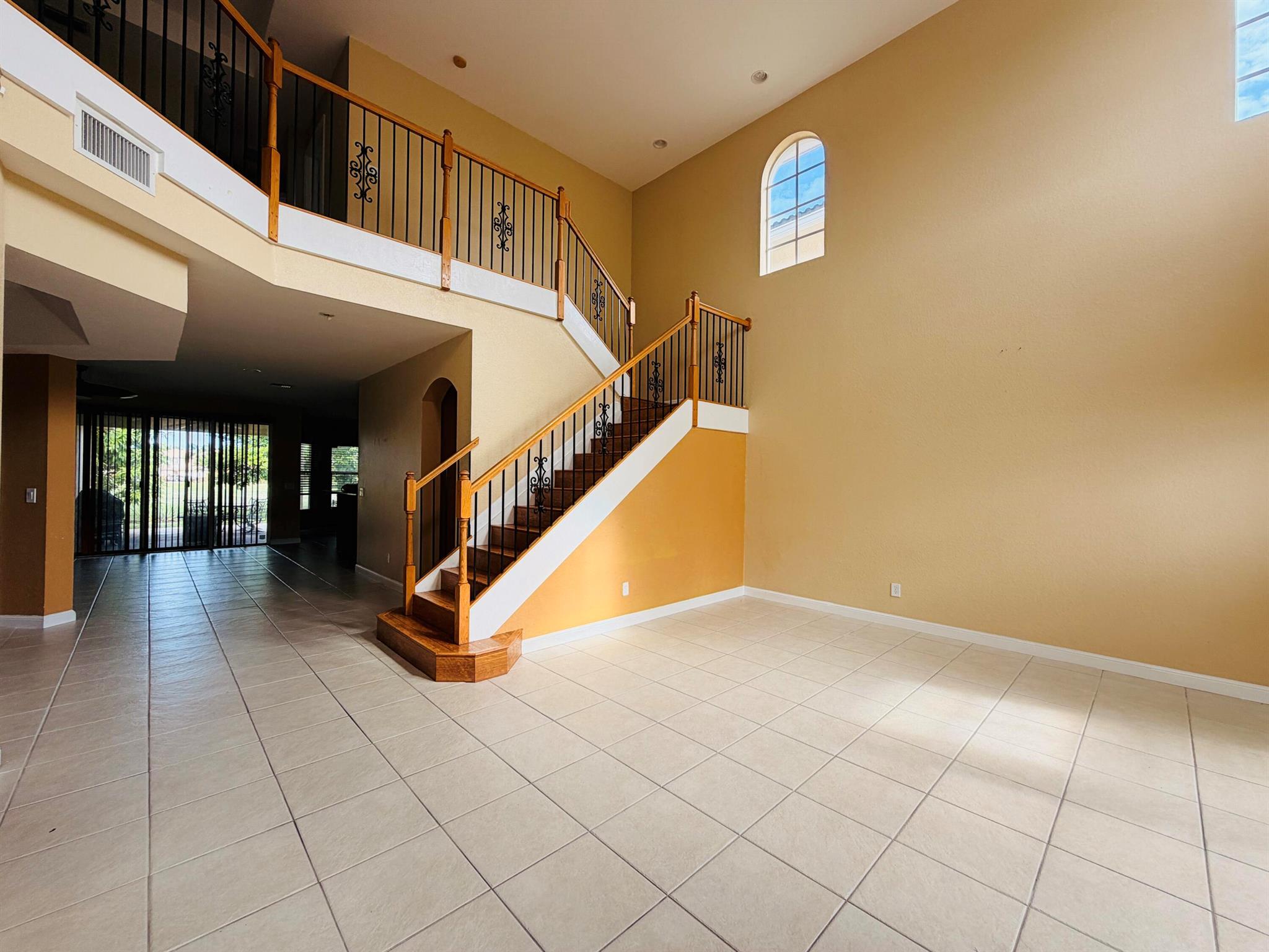 RENAISSANCE SEC 8 - Residential Lease