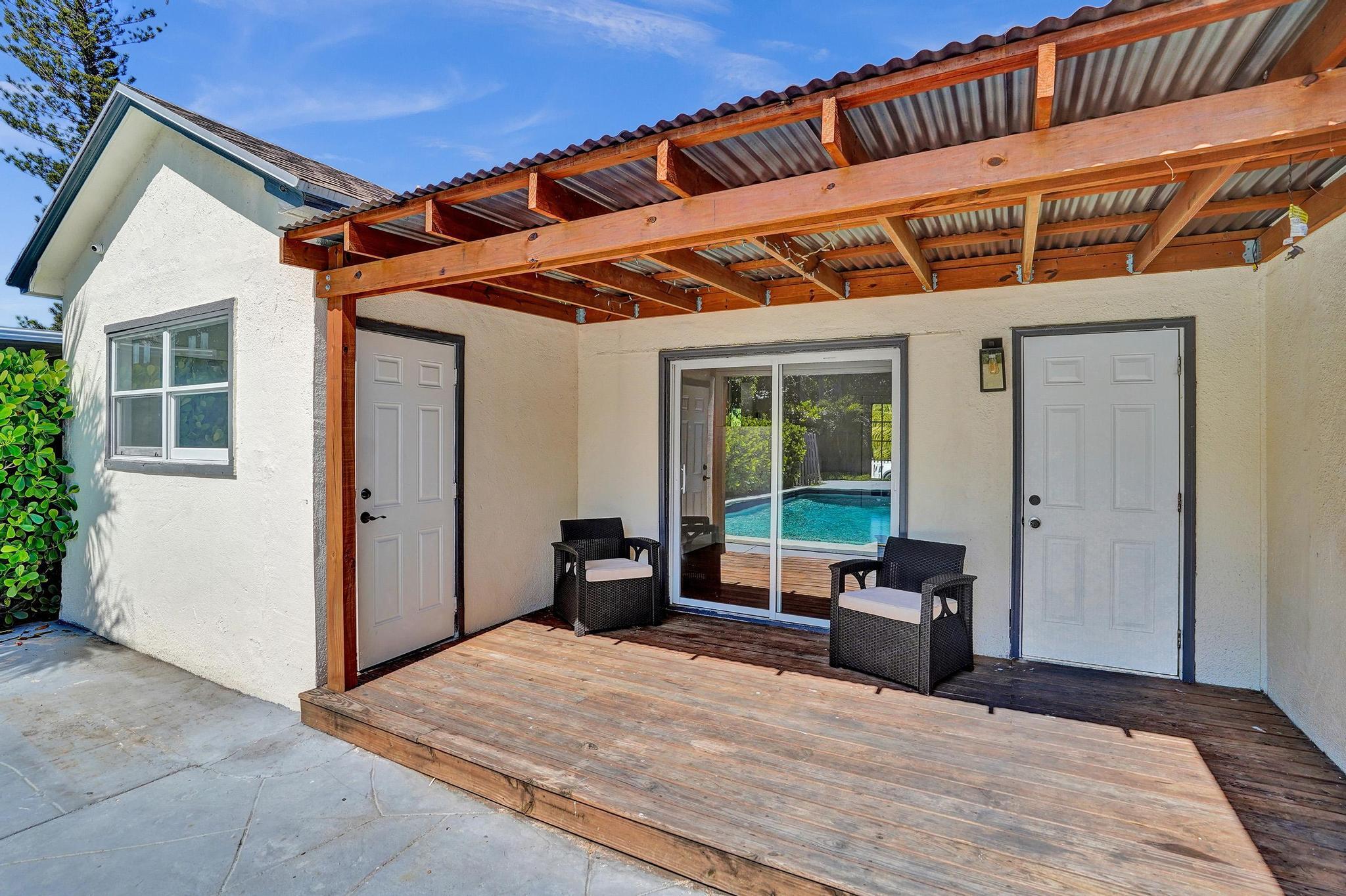 LAKE WORTH TOWN OF - Residential