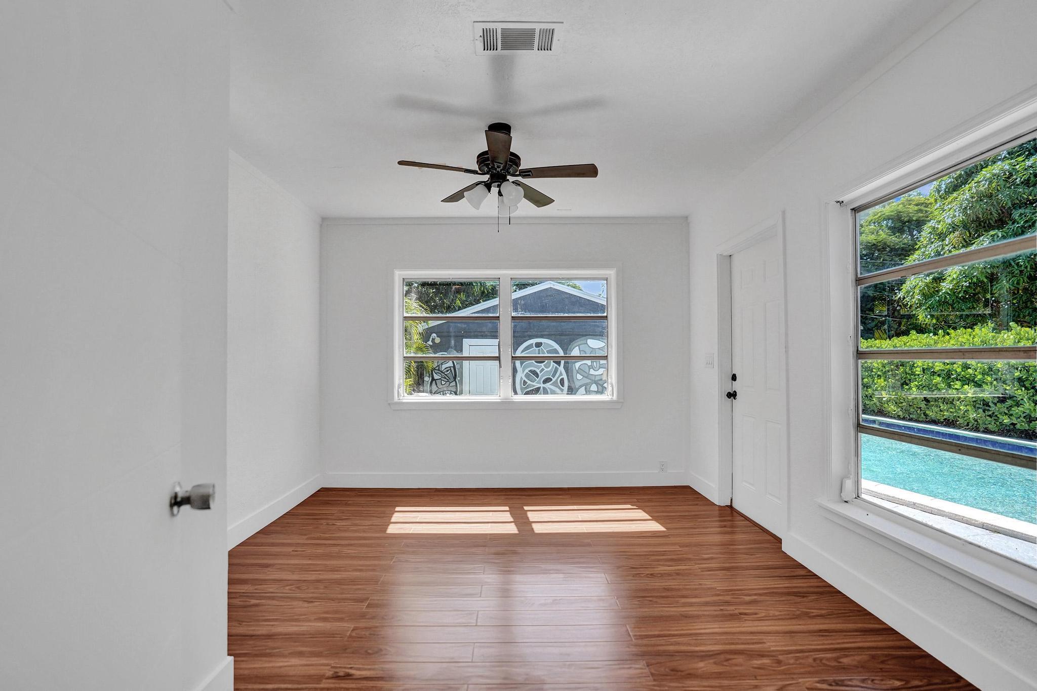 LAKE WORTH TOWN OF - Residential