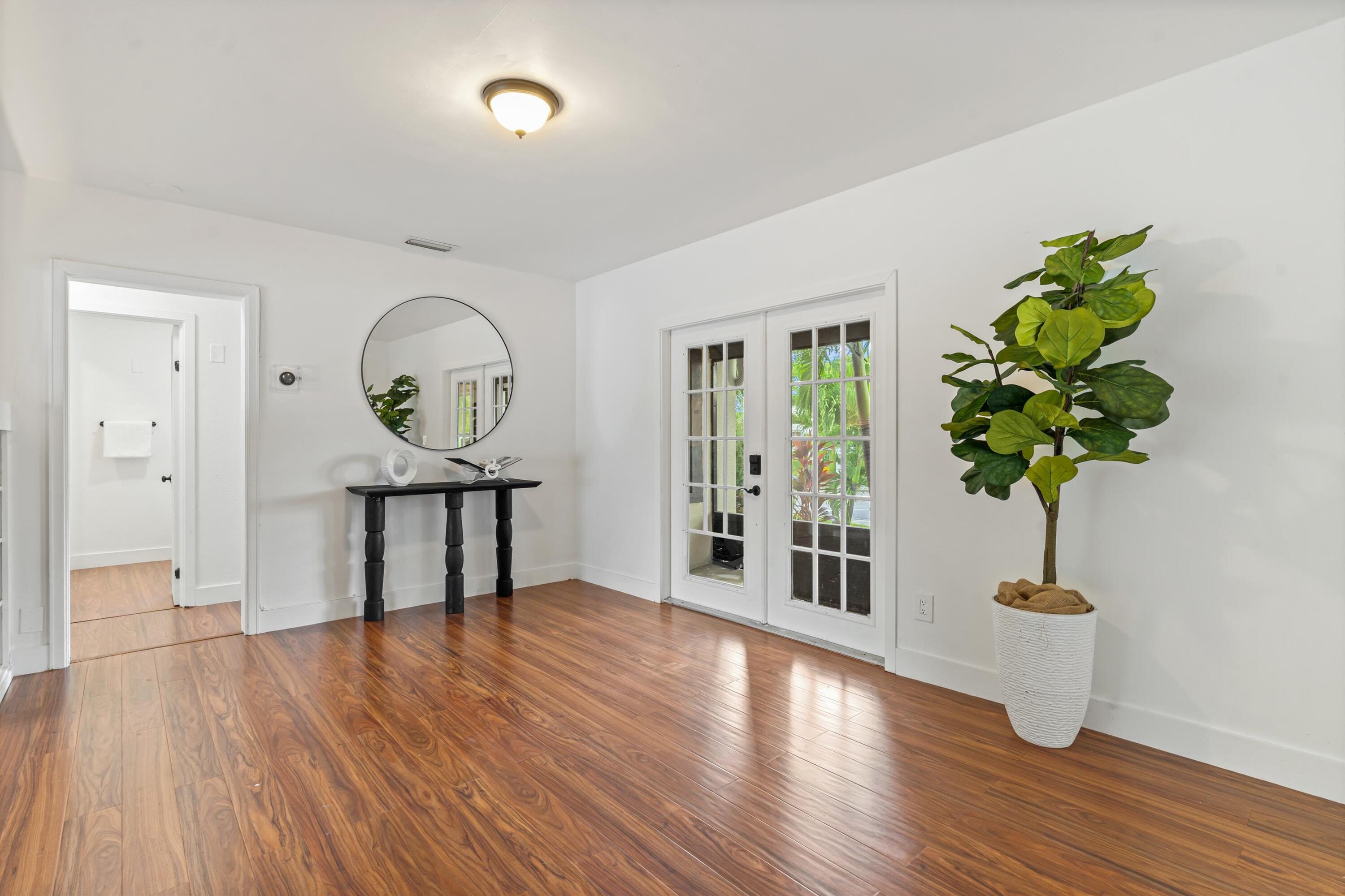 LAKE WORTH TOWN OF - Residential