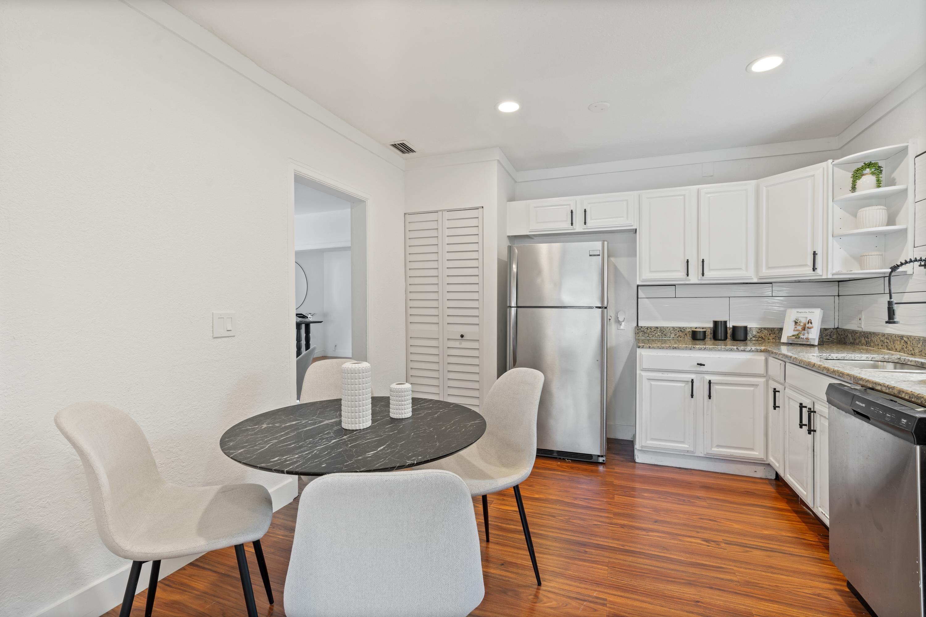 LAKE WORTH TOWN OF - Residential