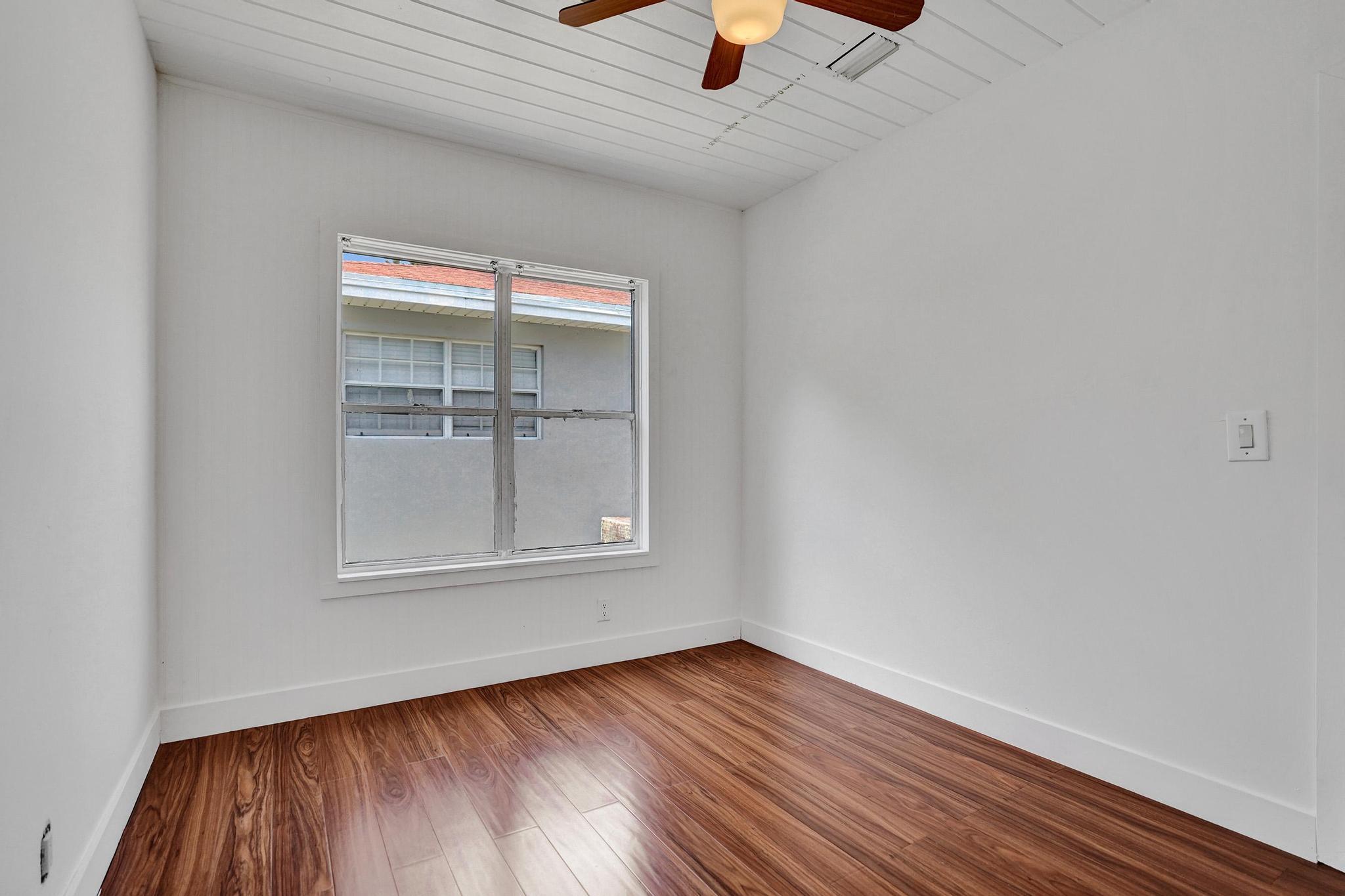 LAKE WORTH TOWN OF - Residential