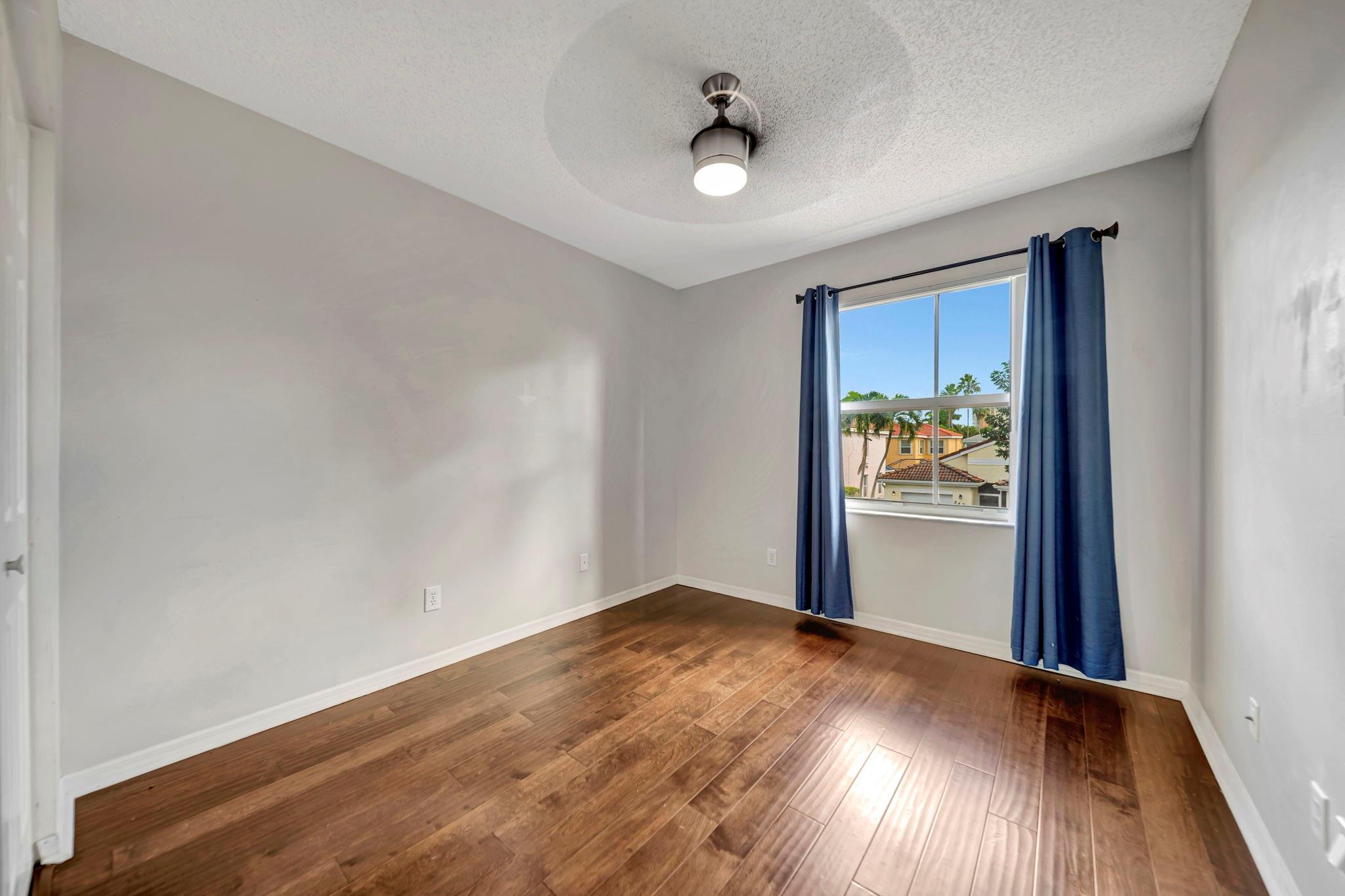 COUNTRY CLUB VILLAGE - Residential