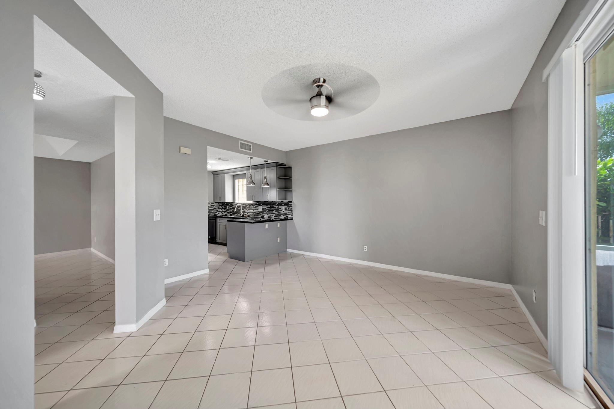 COUNTRY CLUB VILLAGE - Residential