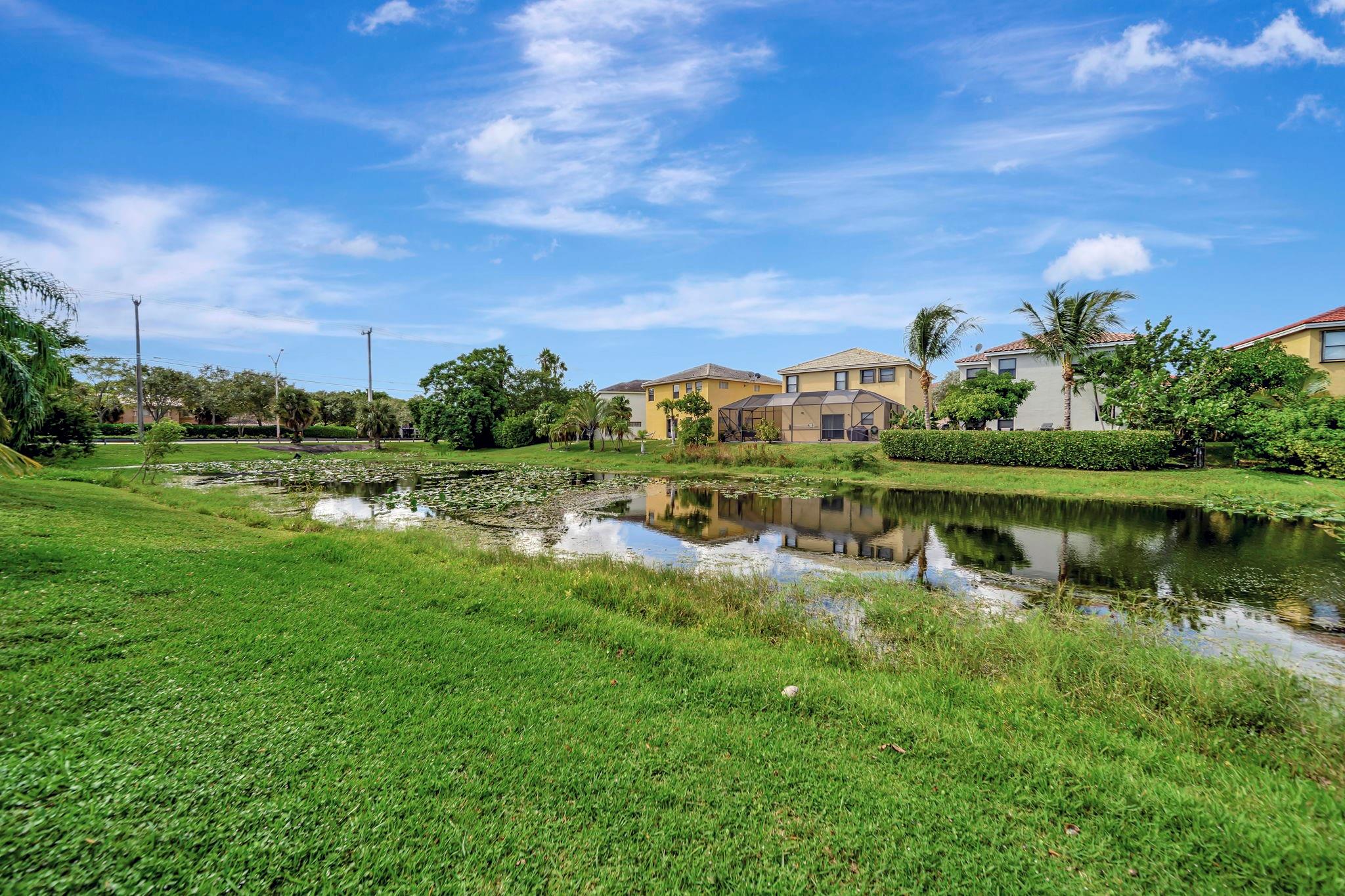 COUNTRY CLUB VILLAGE - Residential