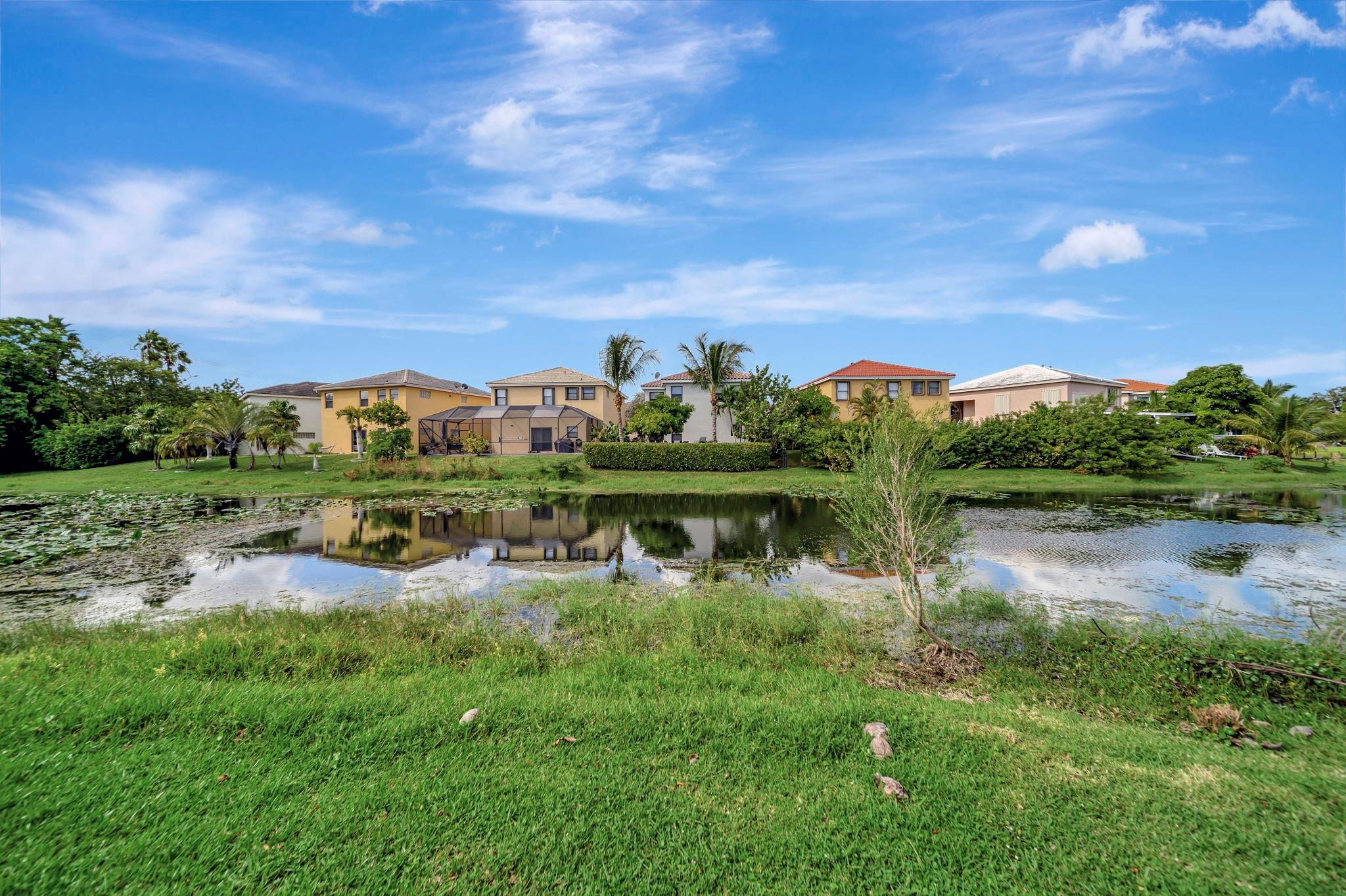 COUNTRY CLUB VILLAGE - Residential