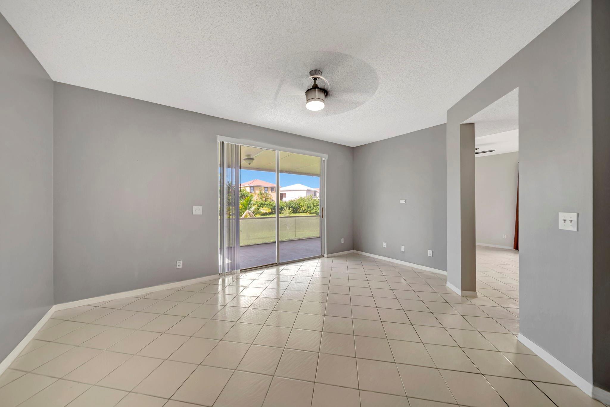 COUNTRY CLUB VILLAGE - Residential