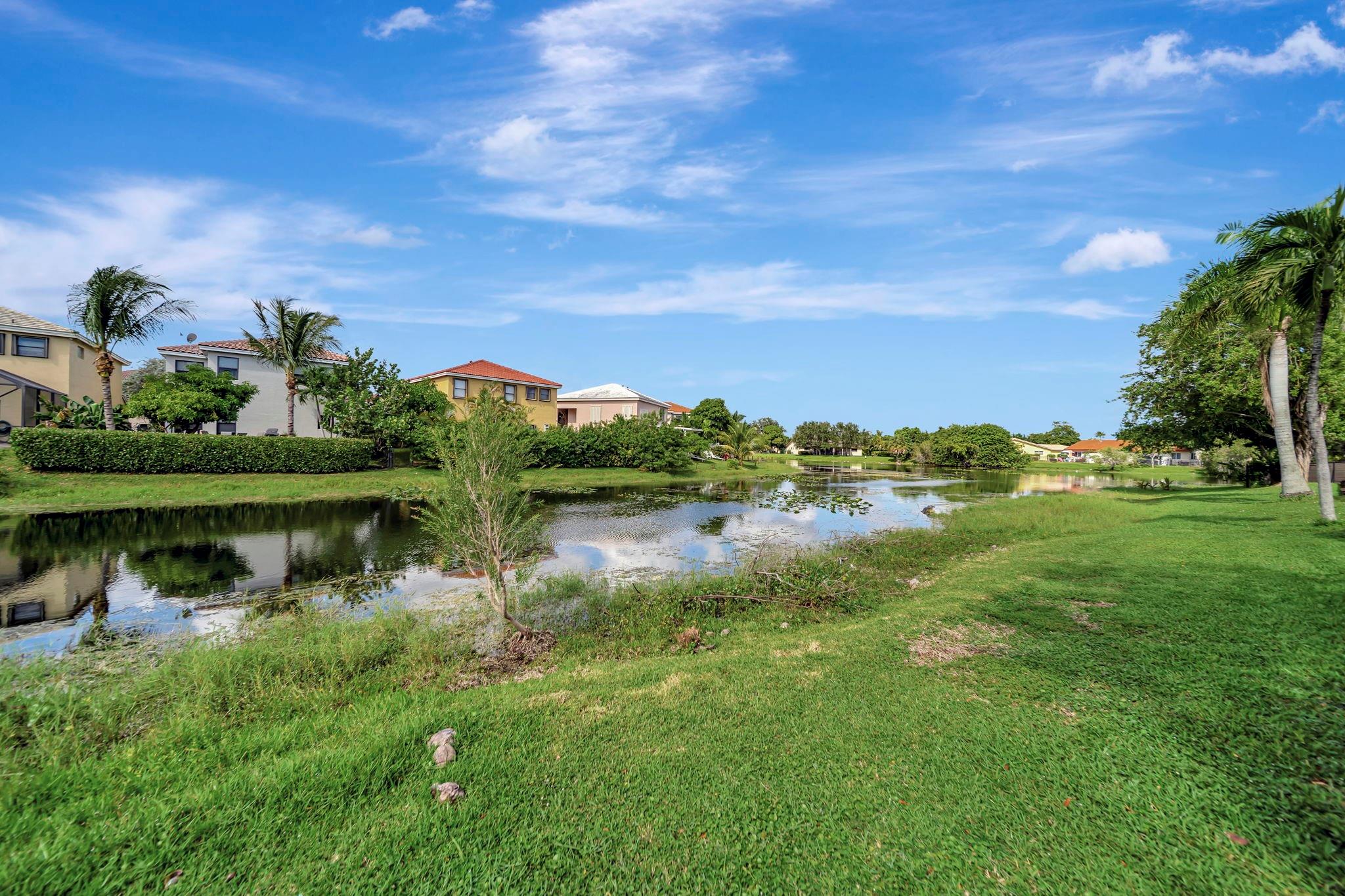 COUNTRY CLUB VILLAGE - Residential